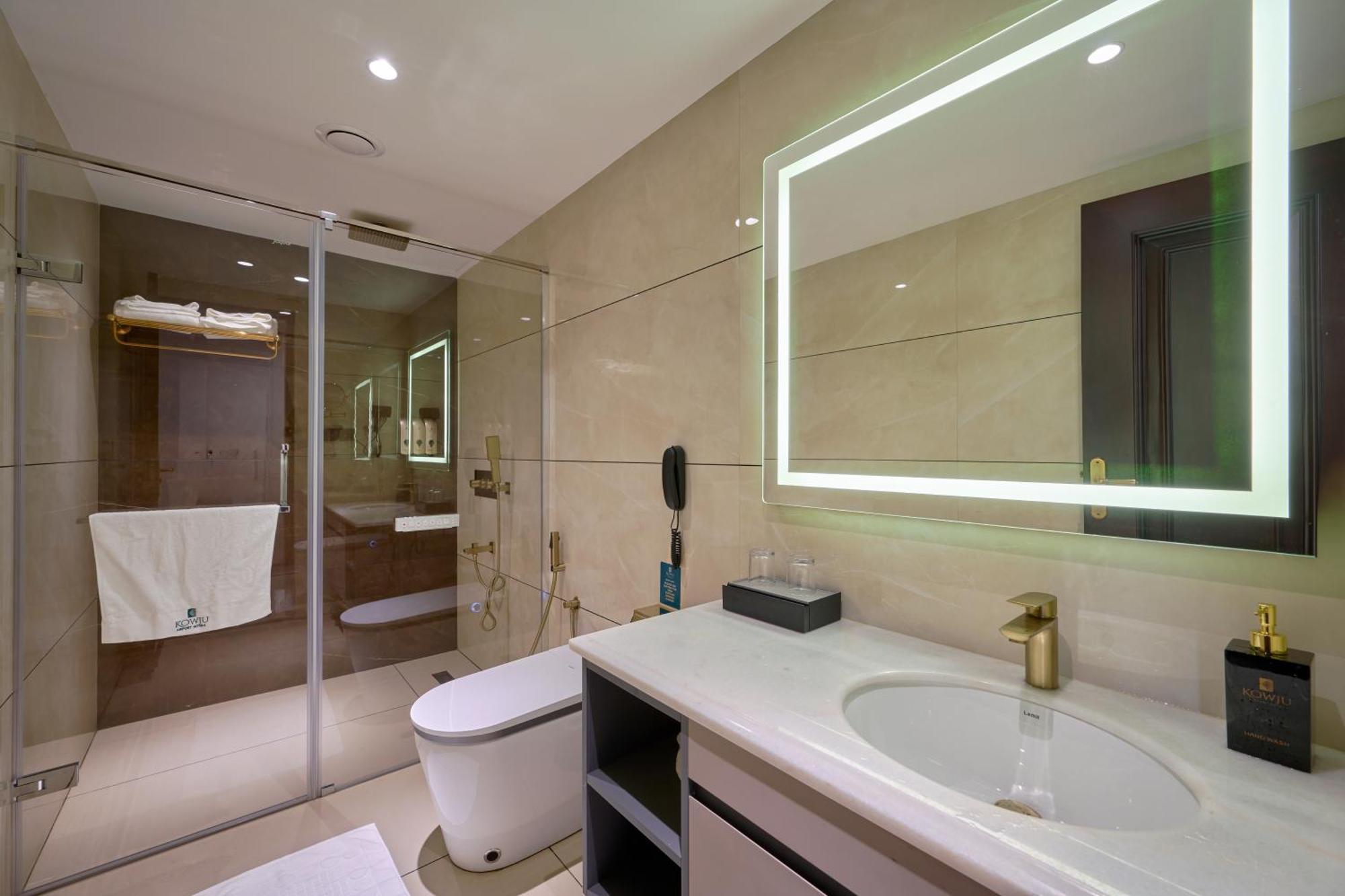 Kowju Airport Hotel Calicut Kondotty Екстер'єр фото
